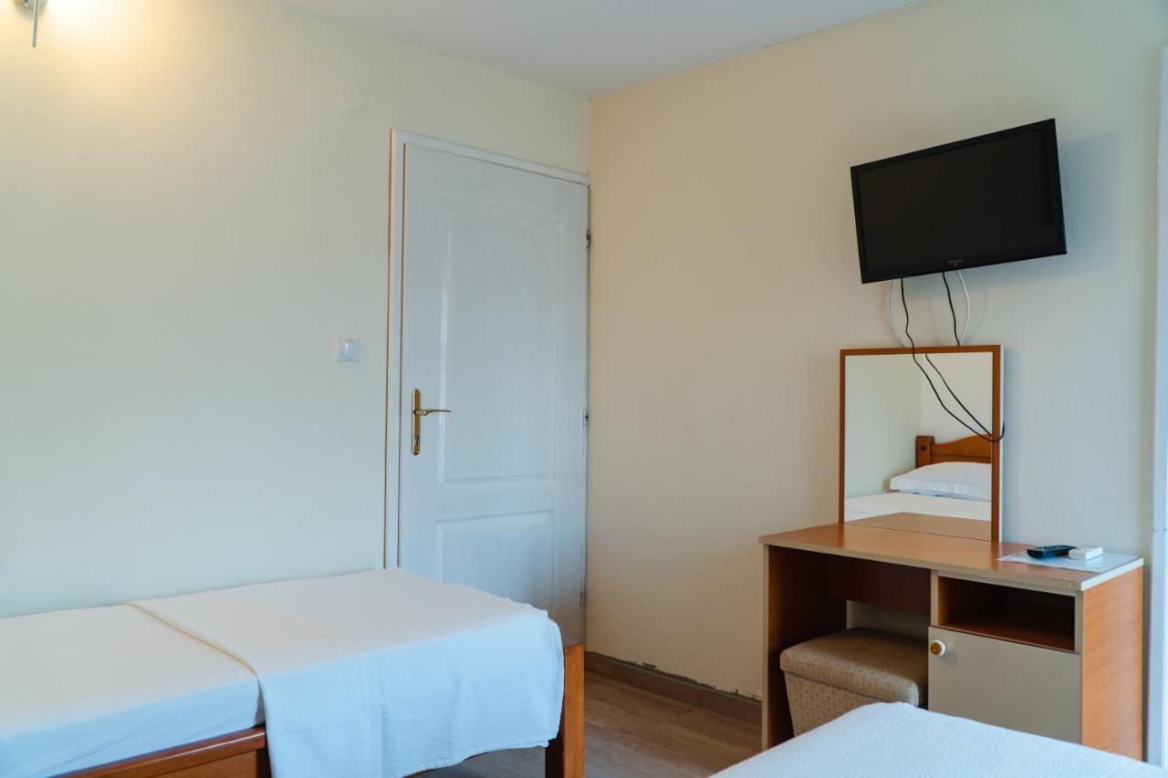 Guest House Buskovic بودفا المظهر الخارجي الصورة