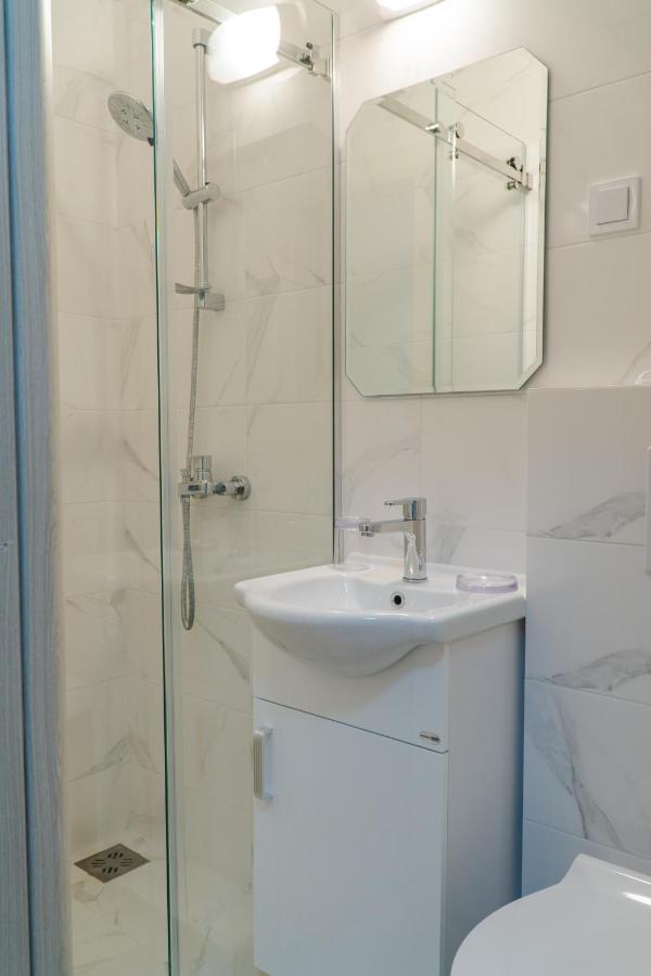 Guest House Buskovic بودفا المظهر الخارجي الصورة